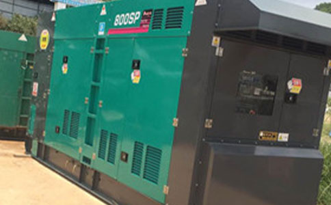 2200KW济柴柴油发电机组