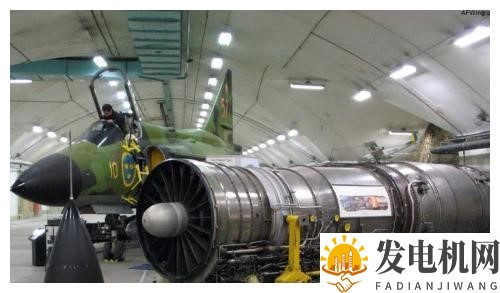 战斗机的电力来源是什么?其实和汽车一样,主要靠发动机发电!